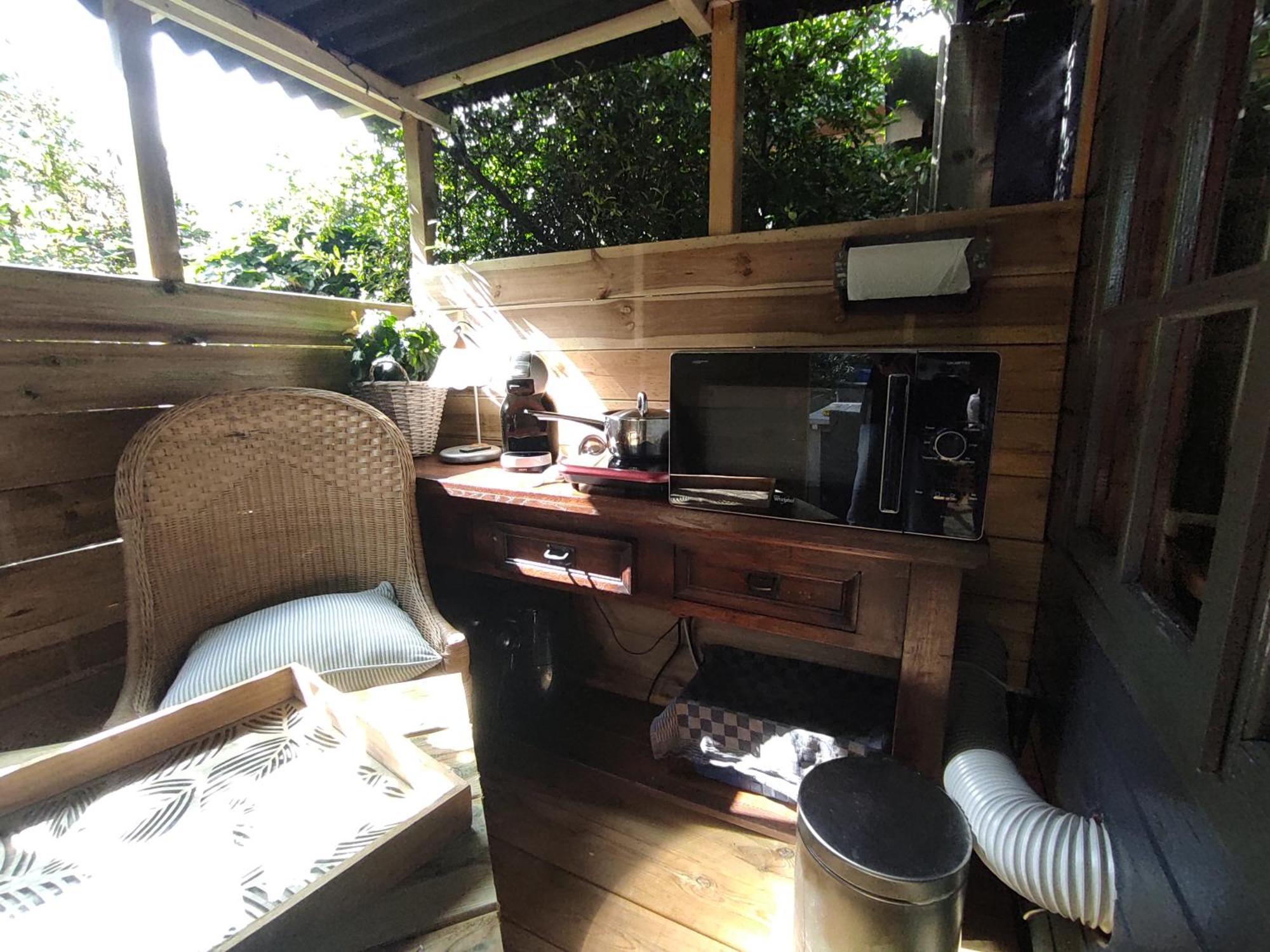 "Tempat Senang" Chalet On The Beautiful Veluwe With Airco Sauna Bbq Jacuzzi Beamer And Dog Putten Exteriör bild